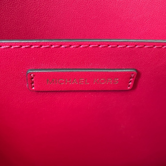 🌼Michael Kors with iPad case